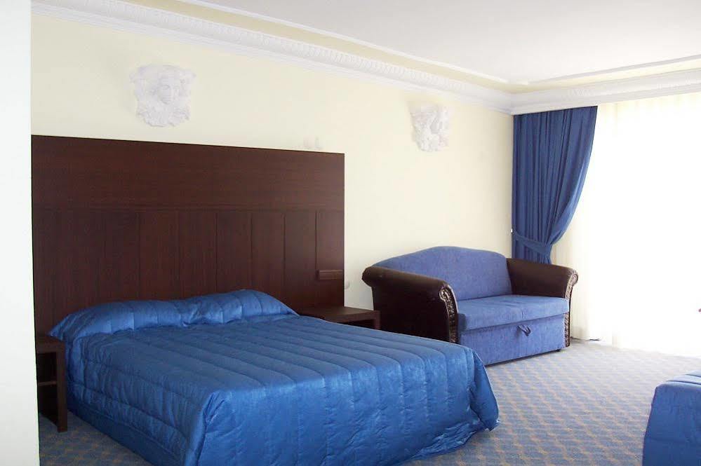 Hotel Temple 2*