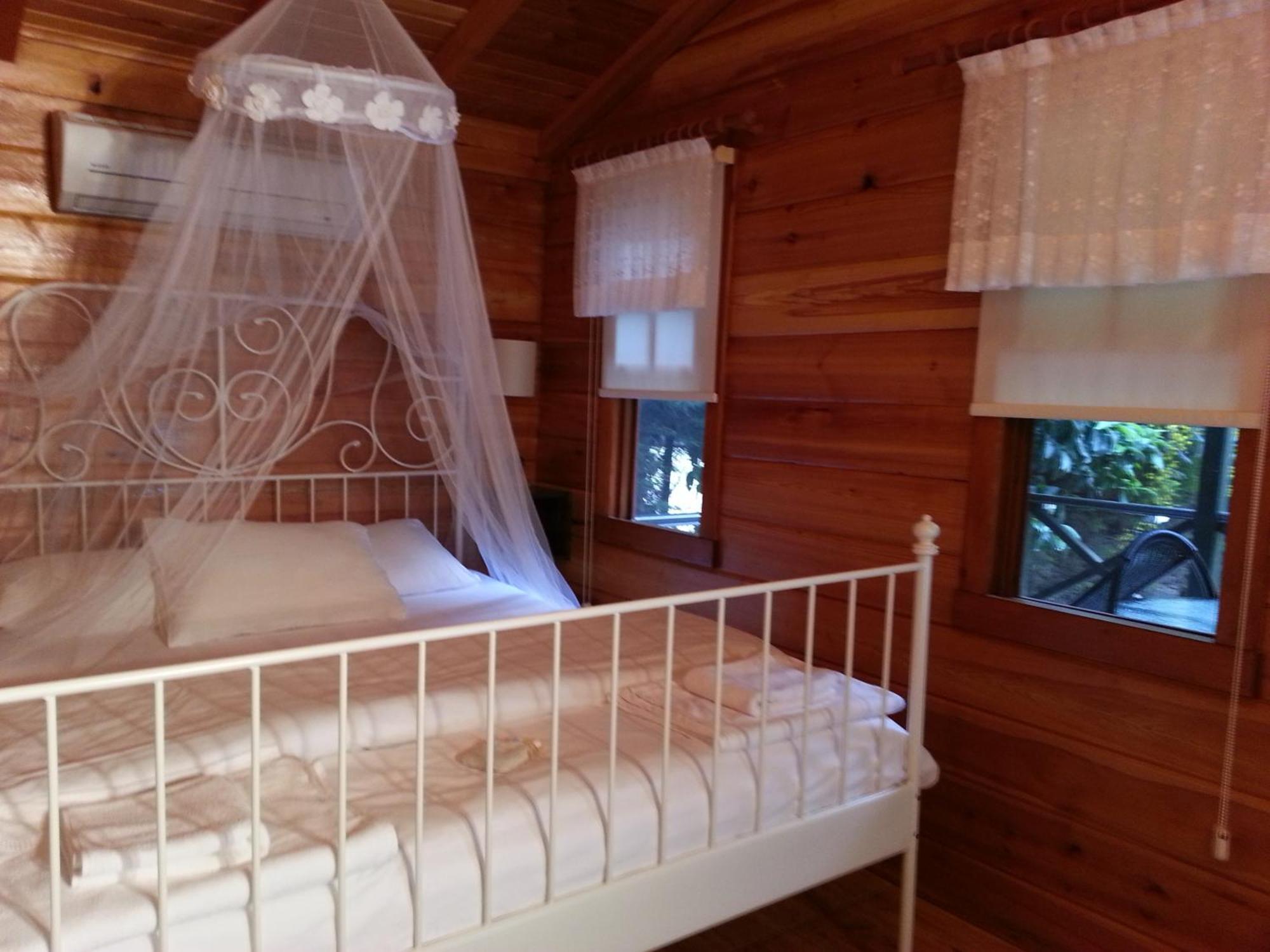 Portalimo - Adult Only +12 Lodge