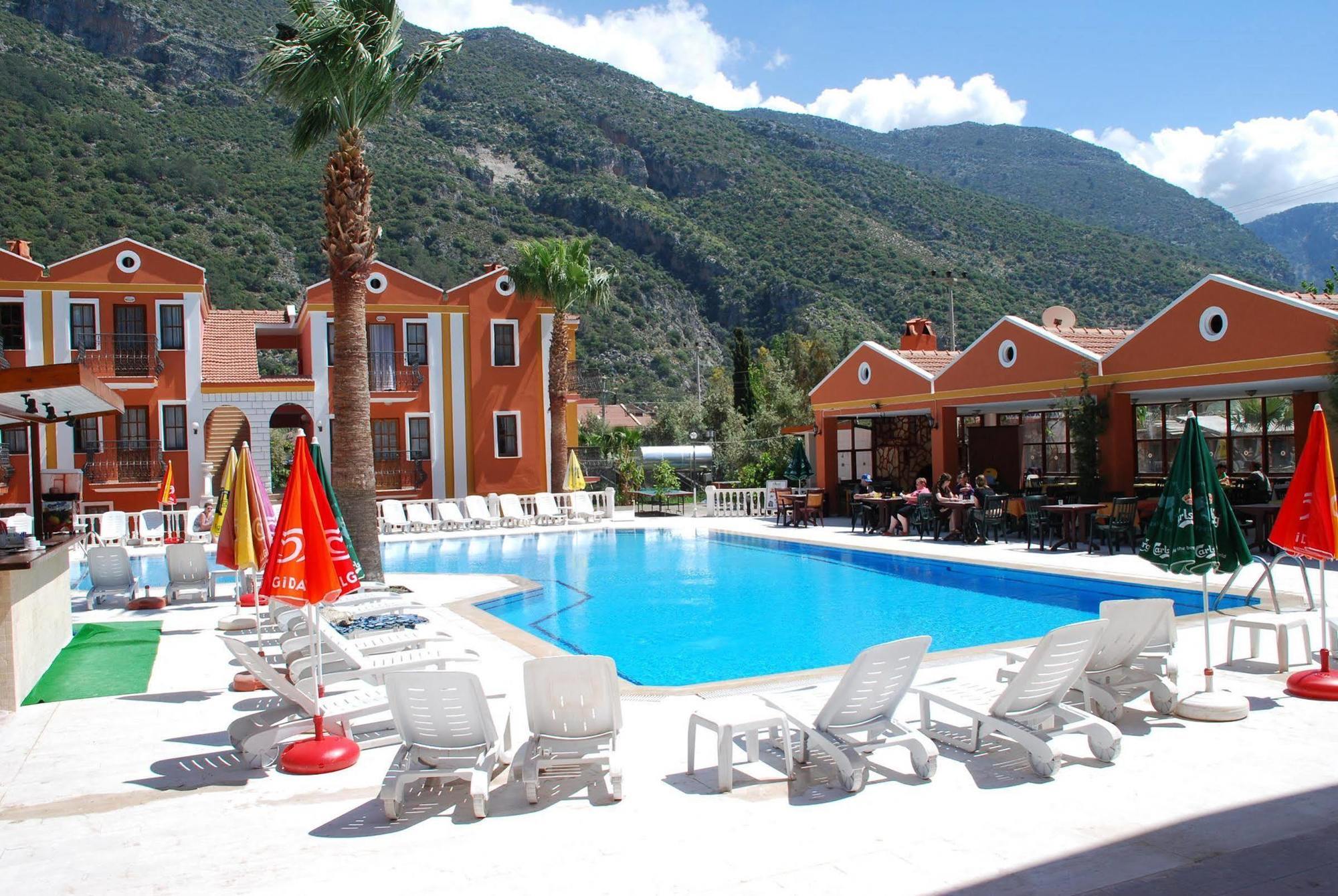 Akdeniz 3* Oludeniz
