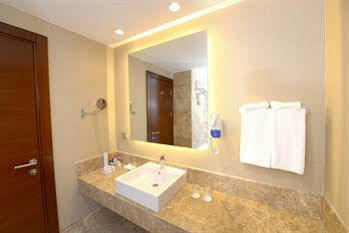Hotel Ramada Plaza Altin Kayisi 5*