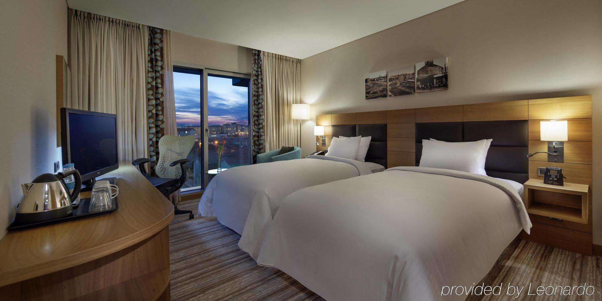Wyndham Garden 4*