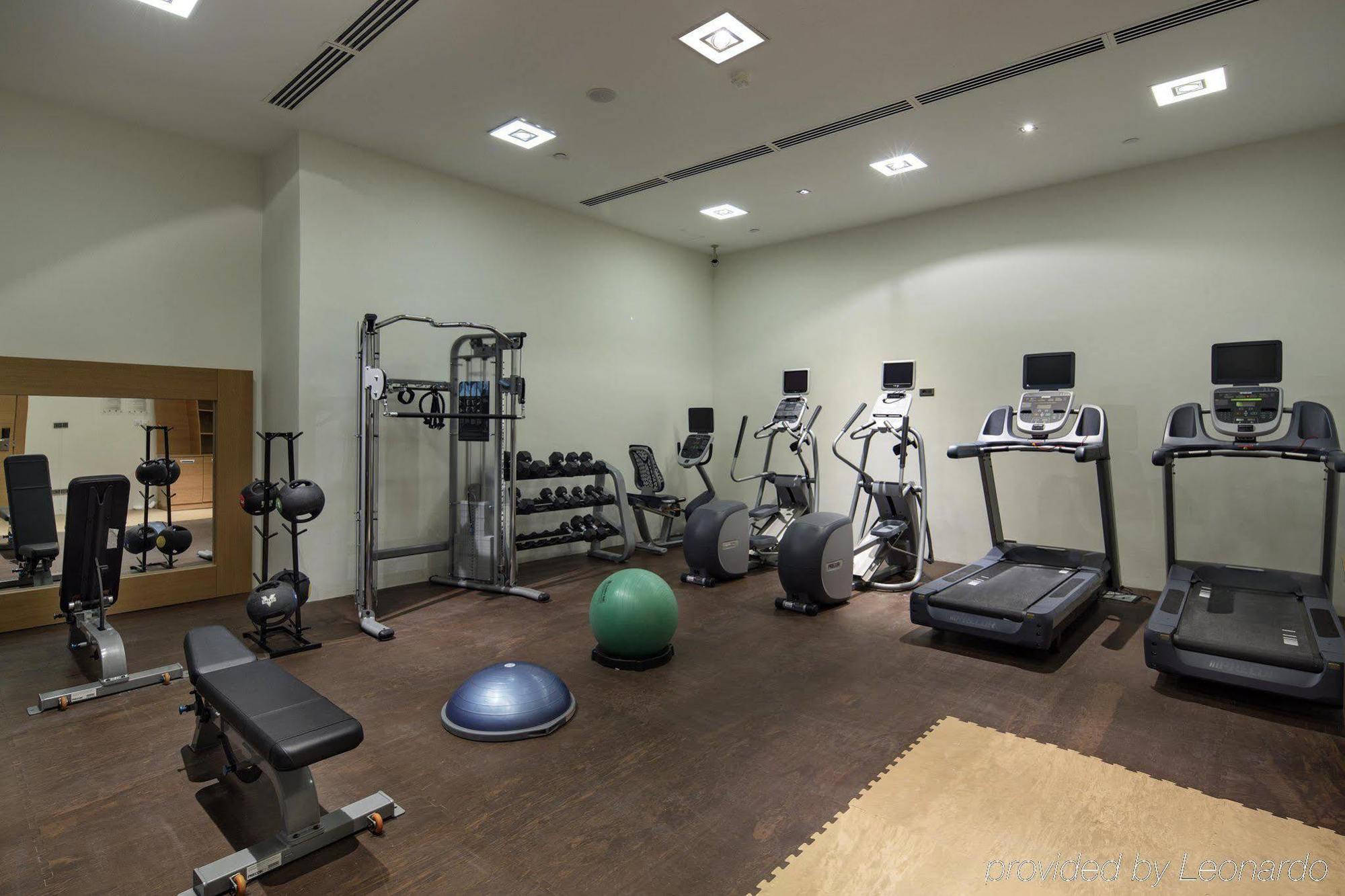 Wyndham Garden Hotel 4*
