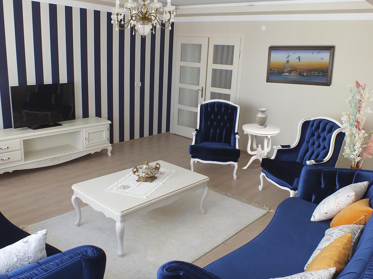 Real King Hotel