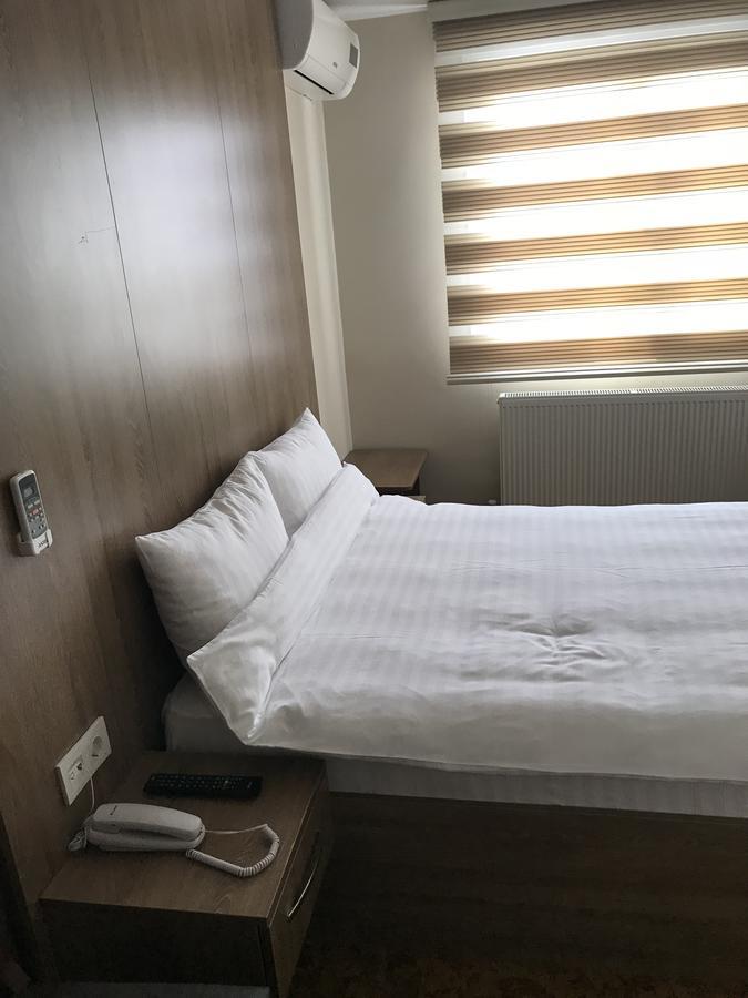 Ny World Hotel