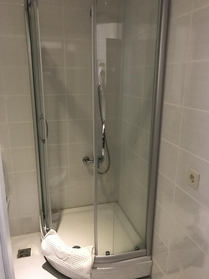 Ny World Hotel 3*