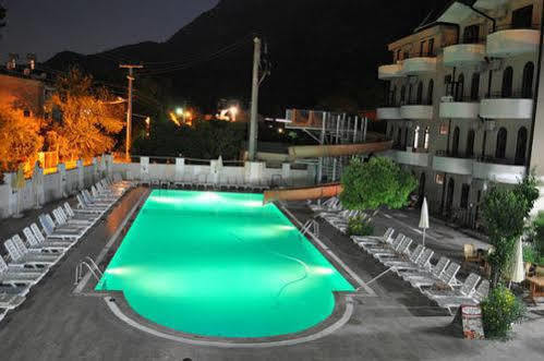 Hotel Akasia *