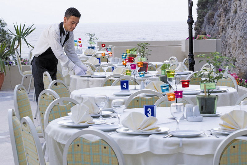 Alkoclar Adakule Resort Kusadasi