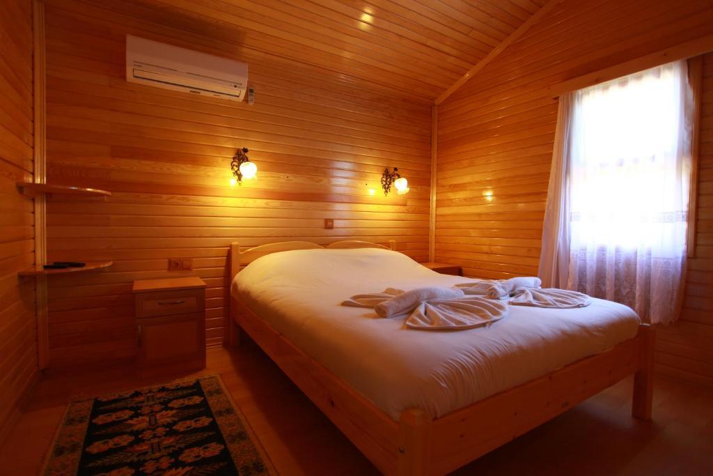 Baris & Holiday park