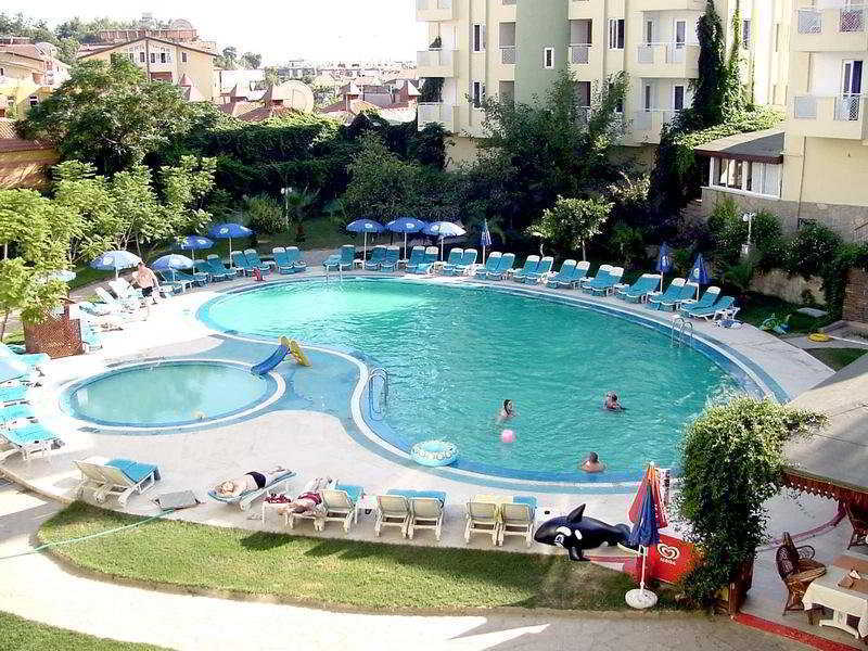 Melissa Garden Apart 3* Side