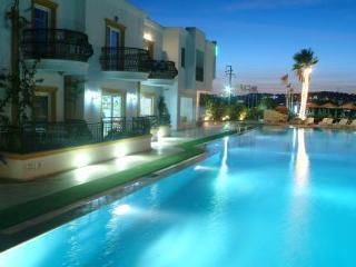 Tropicana Hotel 3*
