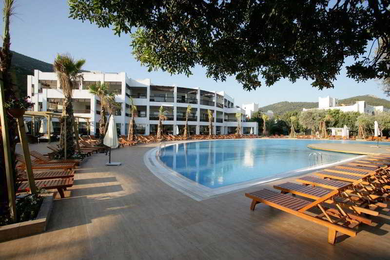 Resort Latanya Park 4*