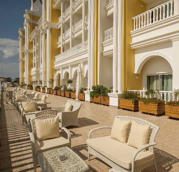 Dreamworld Hotel