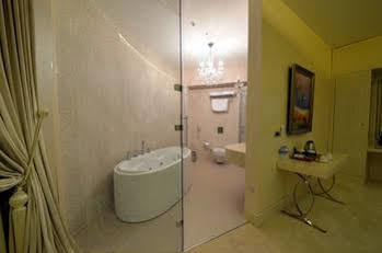 Ramada By Wyndham Sakarya Hotel 5*