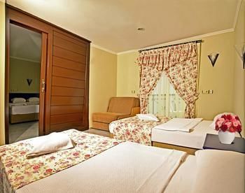 Hotel Avalon