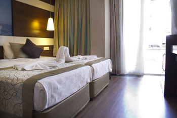 Holiday City 4*