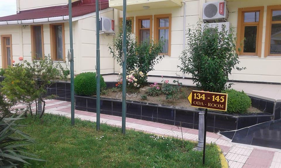 Hotel Heyamola *