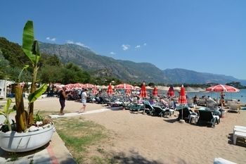 Golden Club & Caravan Holidays 3*