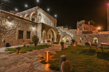 Acropolis Cave 4*