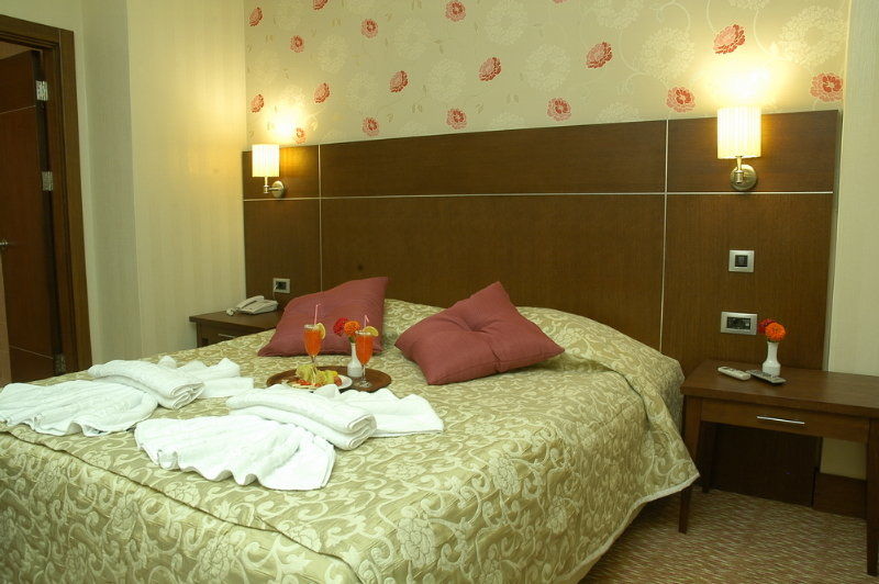 Resort Thermal & Emet