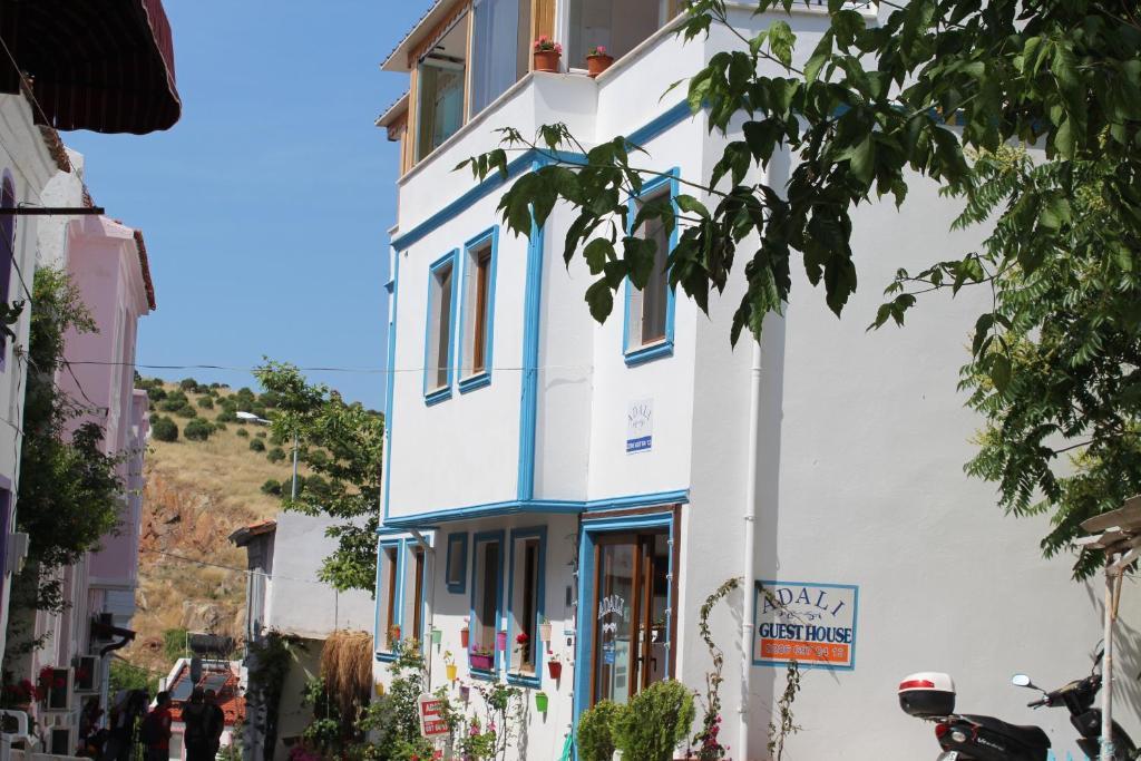 Adali 2* Bozcaada