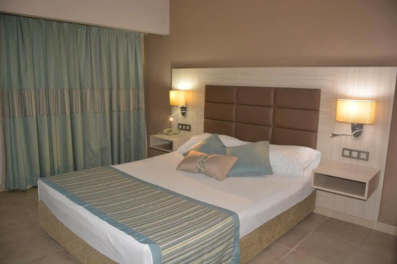Palmeras Hotel 5*