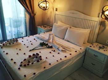 Erythros Boutique Hotel Ildir