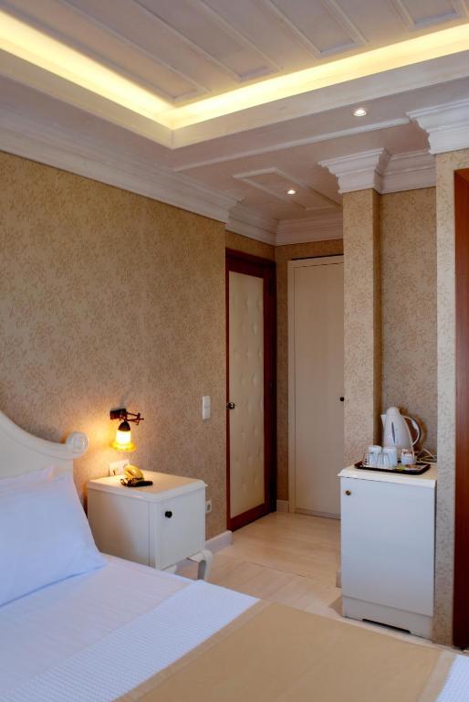 Katina Hotel 4*
