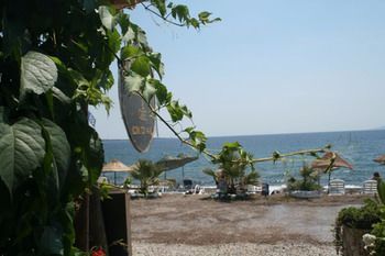 Aristo Hostel Assos
