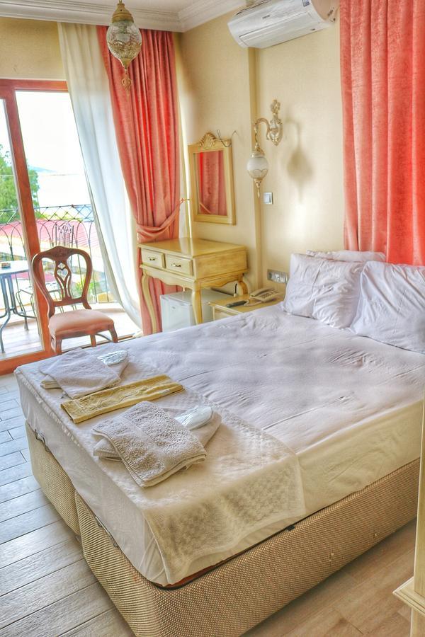 Stone Hill Hotel