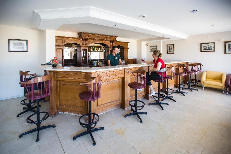 Tuntas Family Aparthotel