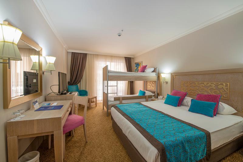 Crystal Family & Resort 5*