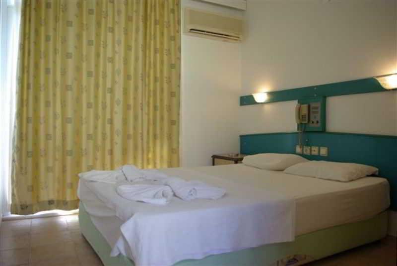 Zeybek Hotel 2*
