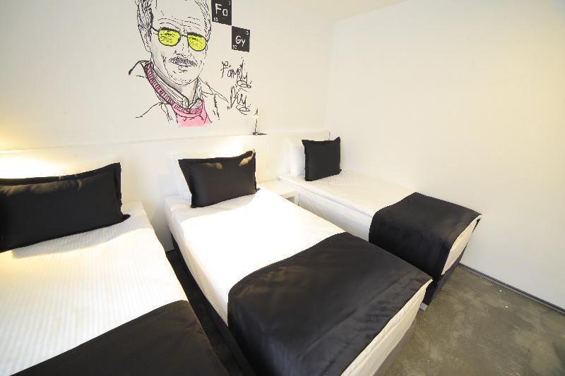 Hotel 65 Budget 3*