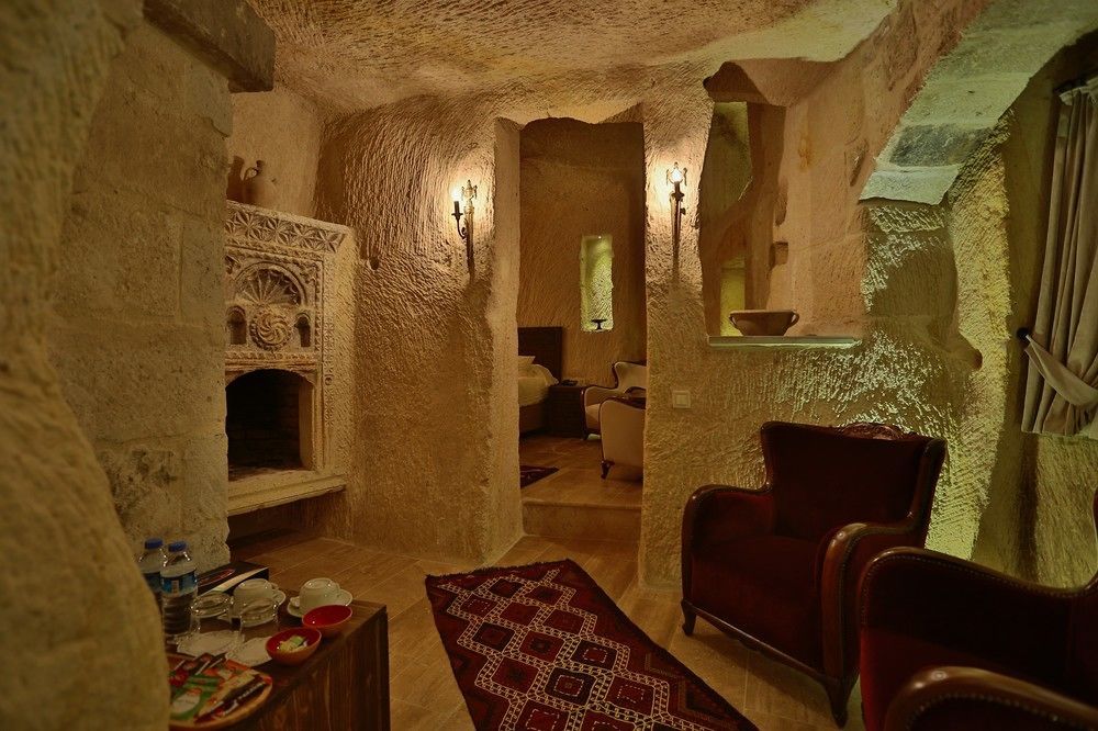 Hotel Acropolis Cave 4*