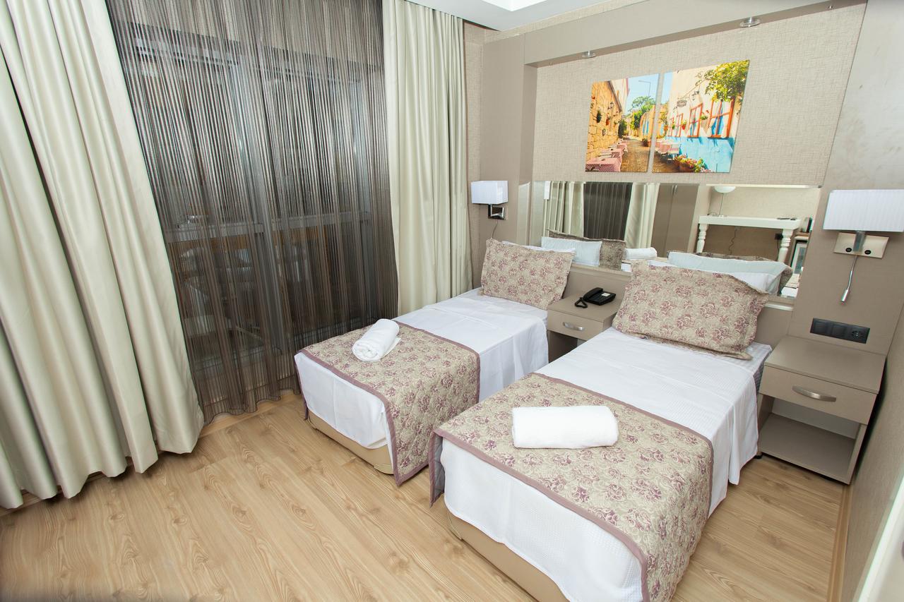 Iz 4* Izmir