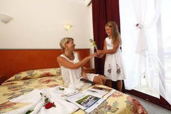 Hotel Club Mira 3*