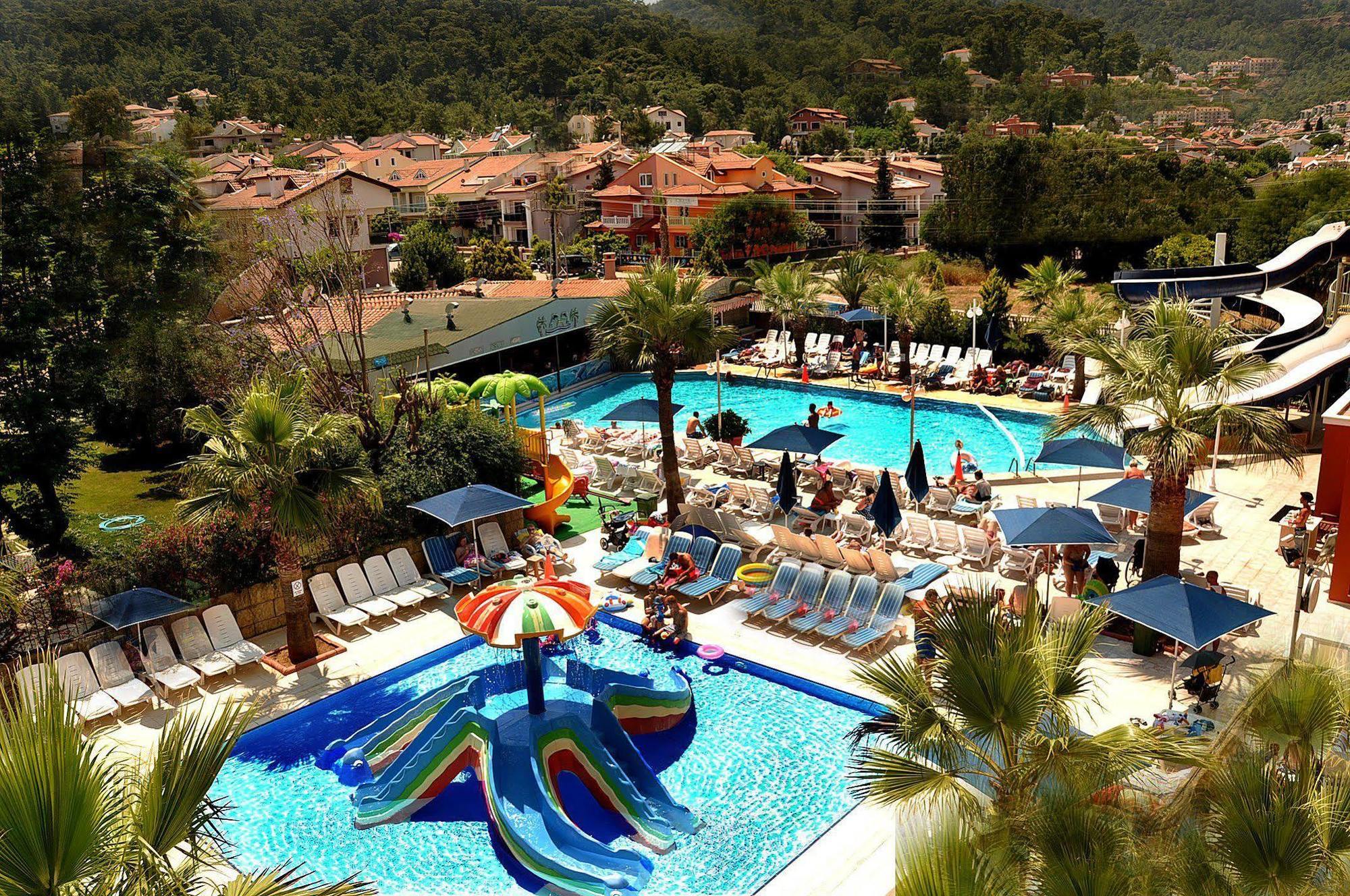 Resort Club Alpina 3*