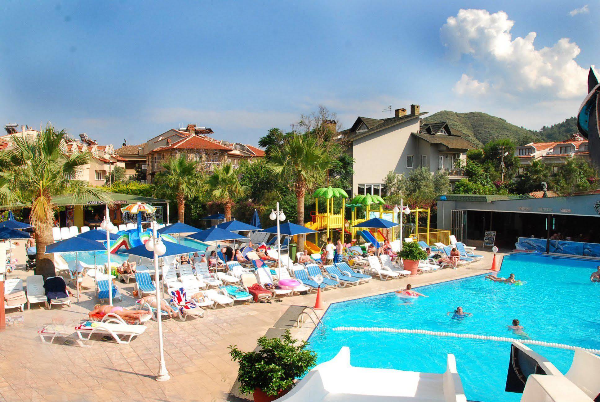 Resort Club Alpina 3*