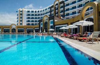 The Lumos Deluxe 5* Kargicak (Alanya)