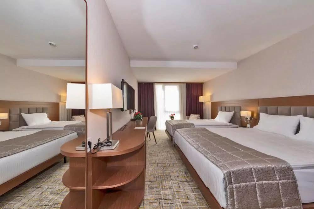 Hotel Land Park 4*