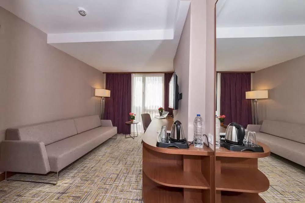 Land Park 4* Istanbul