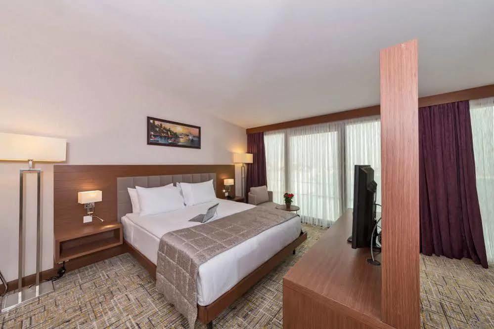 Land Park 4* Istanbul