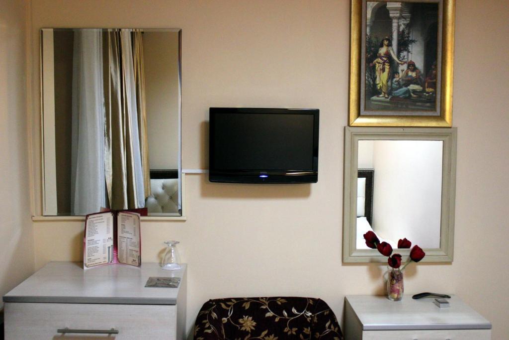Hotel Saray