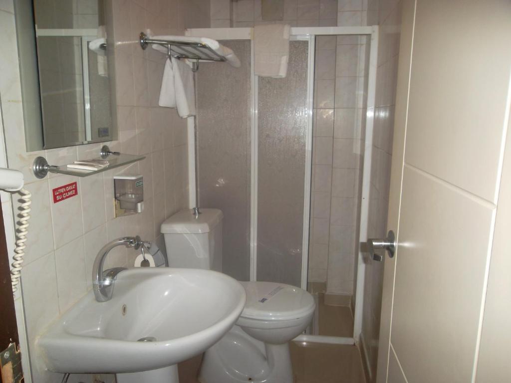 Hotel Kucuk Velic 3*