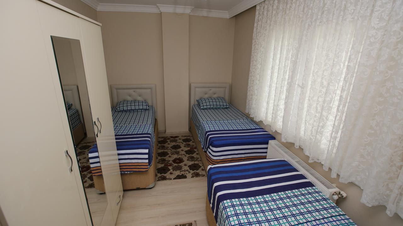 Elmas Apartment
