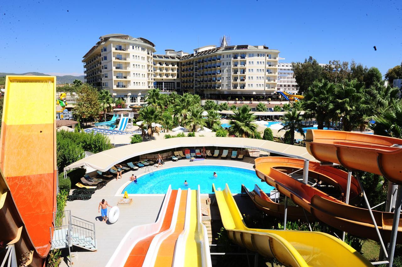 Resort Mukarnas & 5*