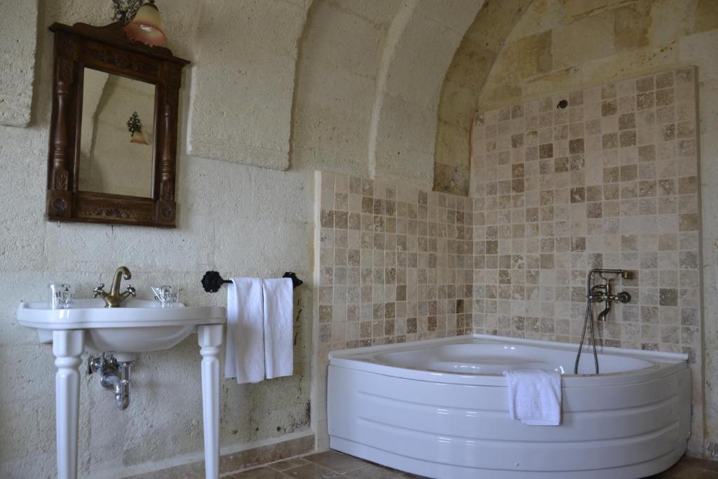 Cappa Cave & Hotel Ulasli (Nevsehir)