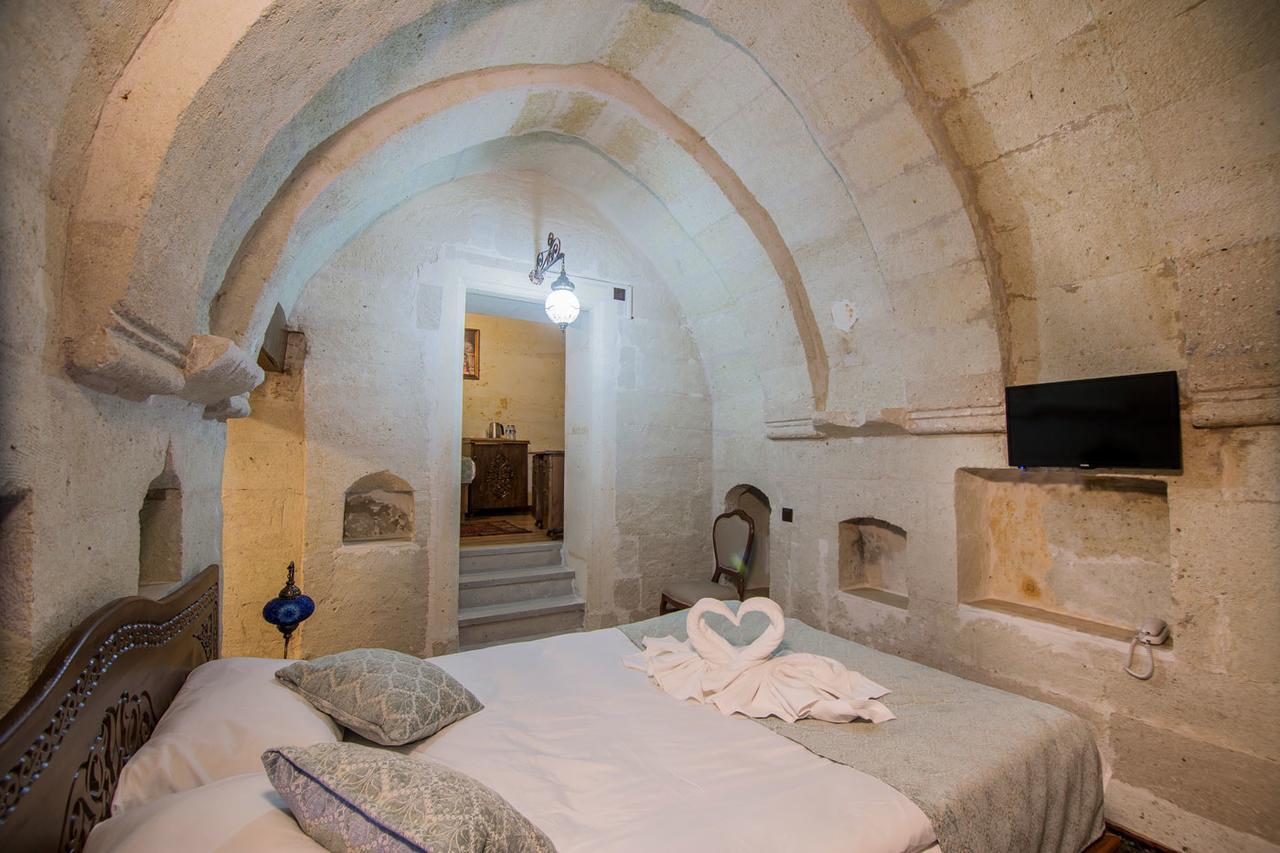 Cappadocia Ozbek Stone House Hotel 2*