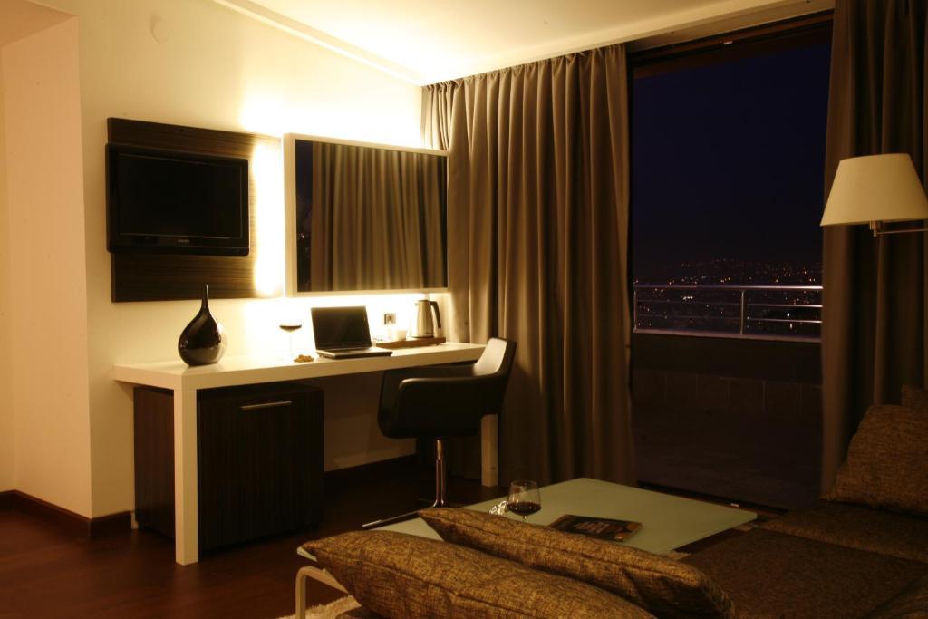 Samm Bistro Hotel