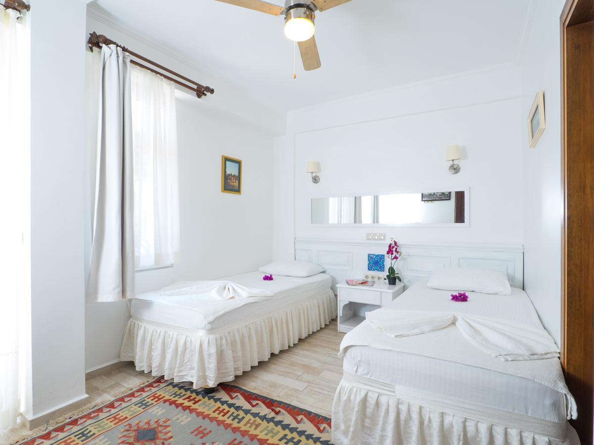 Hideaway 2*